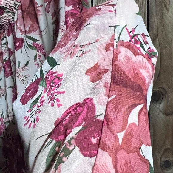 Torrid Light Pink Floral Sheer Chiffon Smocked Mock Neck Blouse Sz 3X - Picture 12 of 12